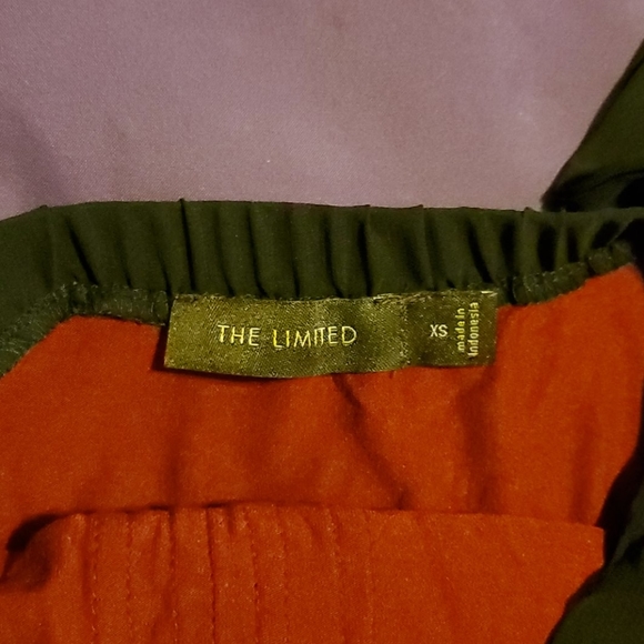 Top - Picture 2 of 3